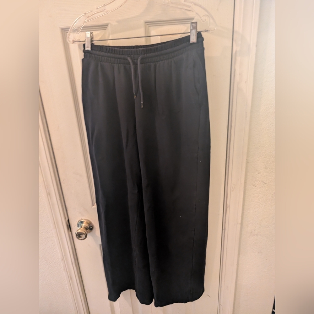 Old Navy Women's So Comfy Black Sweatpants